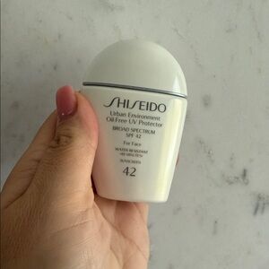 Shiseido Urban Environment Oil-Free UV Protector SPF 42 - Cream